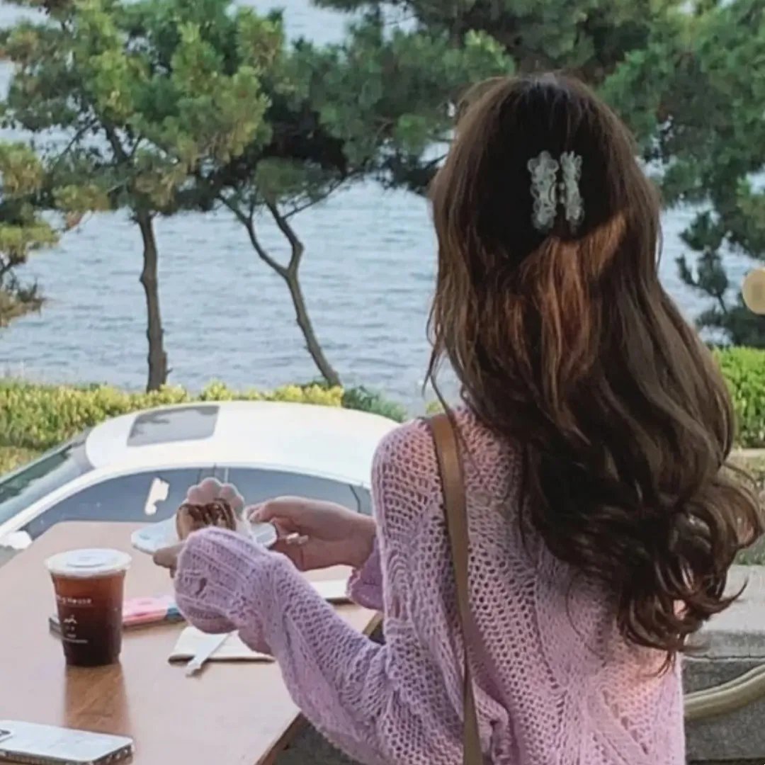 精灵高中：逃离骷髅海岸